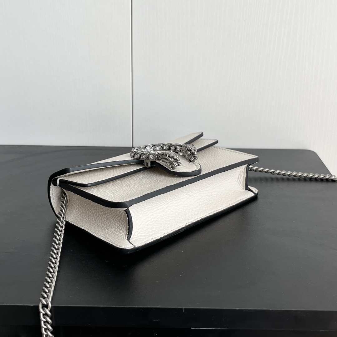 GUCCI Leather Dionysus MiniChain Bag. - Image 4