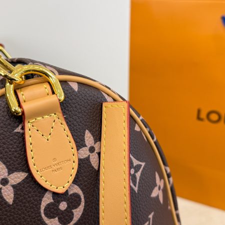 LV Speedy 40 Bag - Image 8