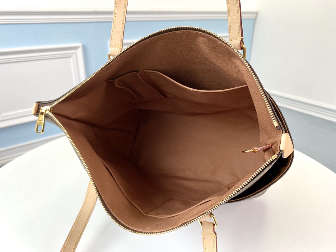 LV Monogram Totally GM - Image 8