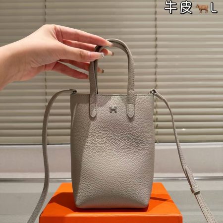 HERMES Small Tote Bag - Image 5