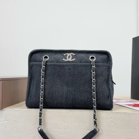Chanel Denim Underarm Bag - Image 2