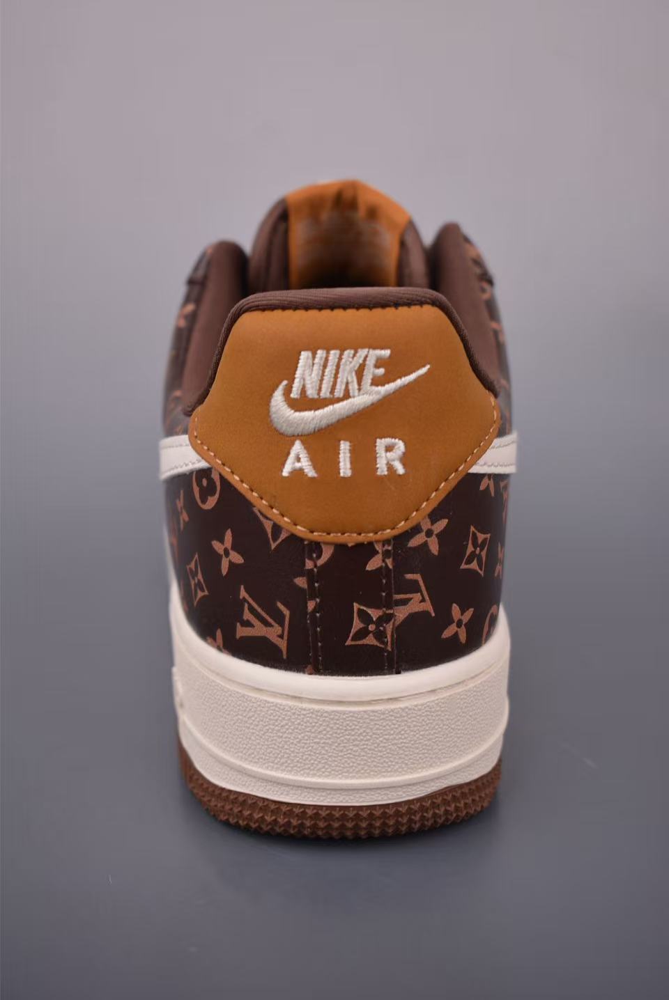 LV X NIke Air Force 1 XL1979-104 - Image 9