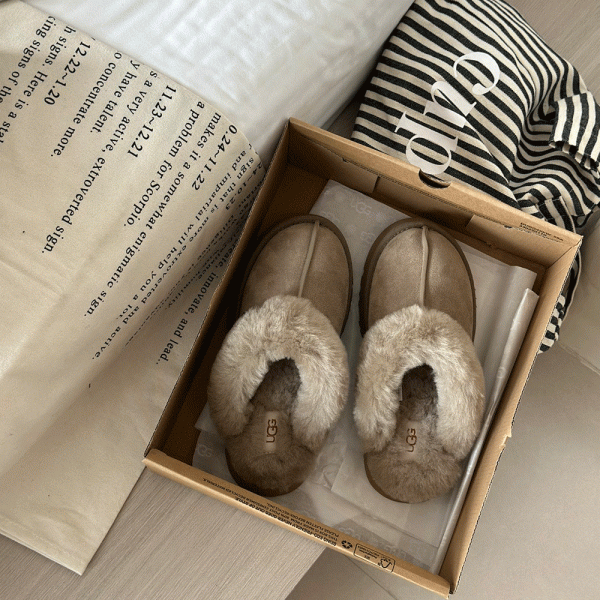UGG Disquette Slipper