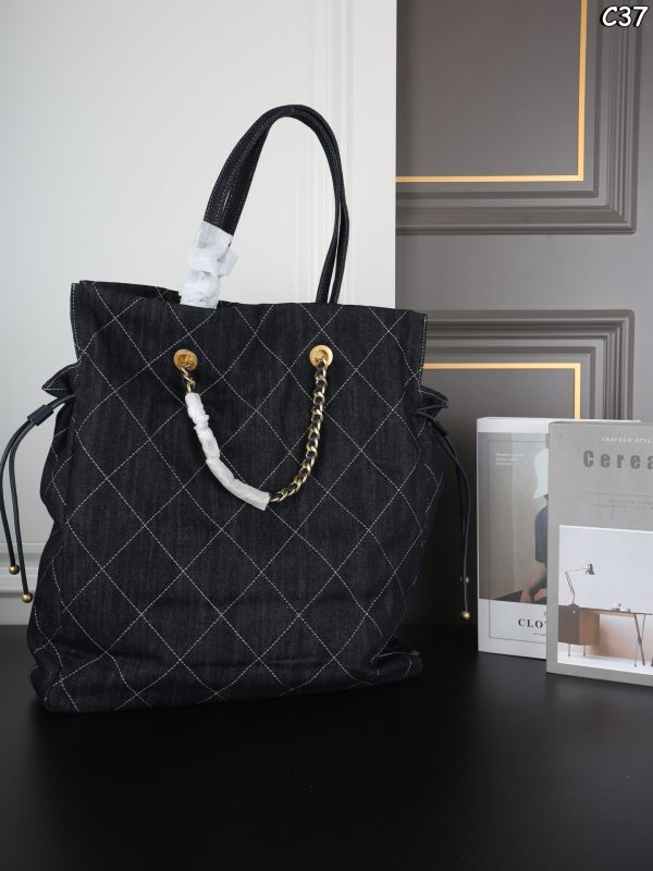Chanel 25C Denim Bag