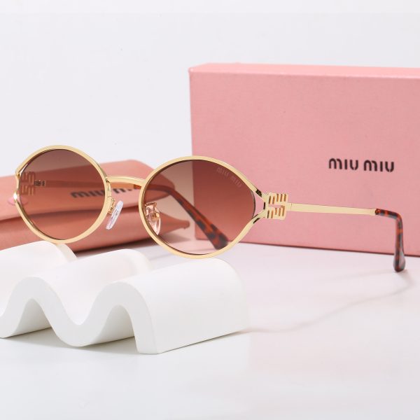 Miu Miu Fashionable Sunglasses