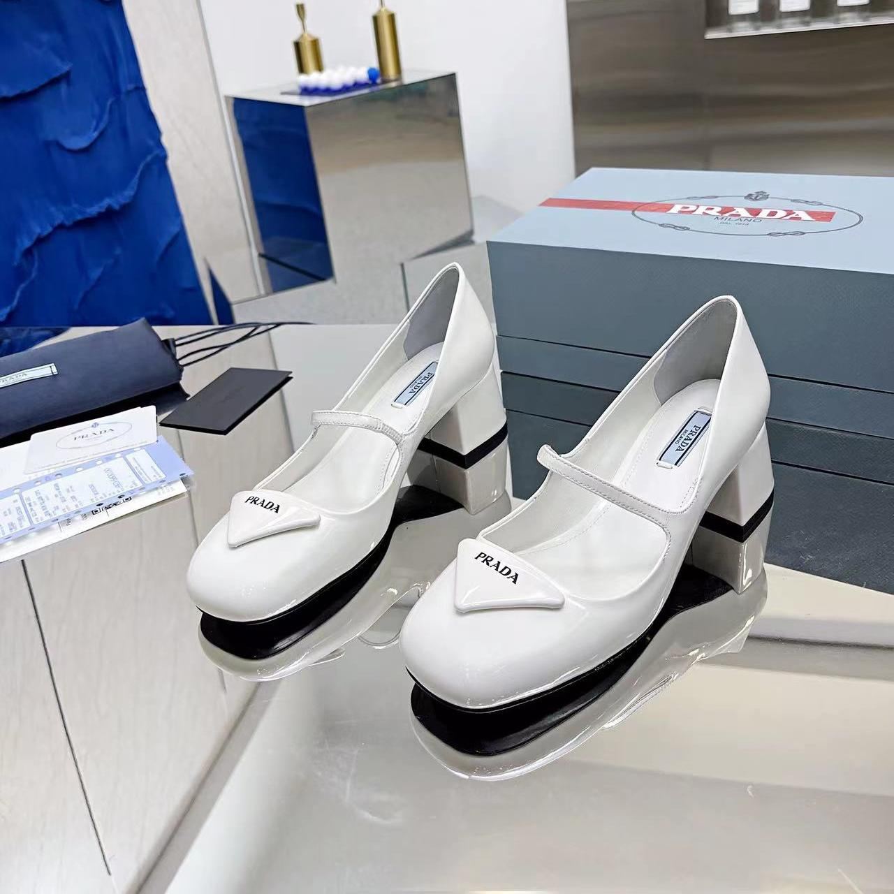Prada  Patent Leather Medium Low 4.5CM Sandals Slide - Image 3