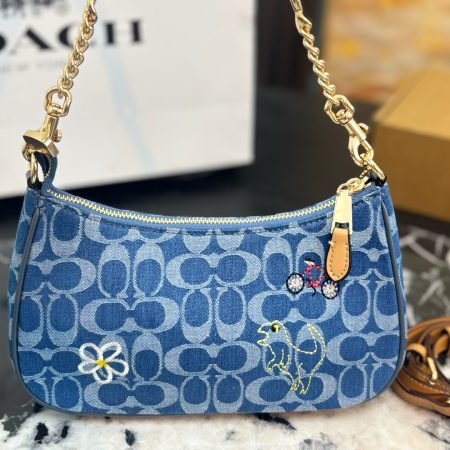 Coach Teri Crossbody Bag - Image 6