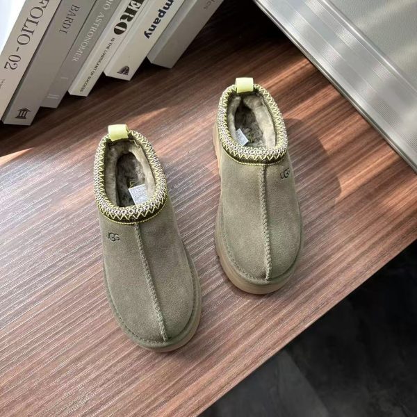 UGG Tazz Slipper