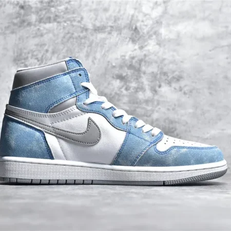 Jordan1 High OG &ldquo;Hyper Royal" - Image 5