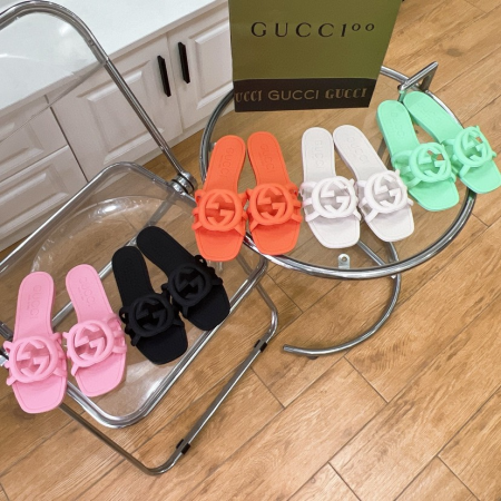 Gucci Rubber Slippers - Image 5