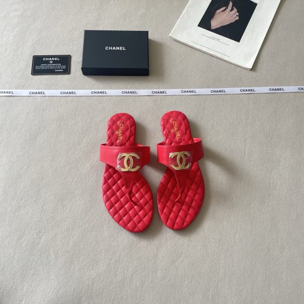 Chanel 26P C-Clip Thong Sandals