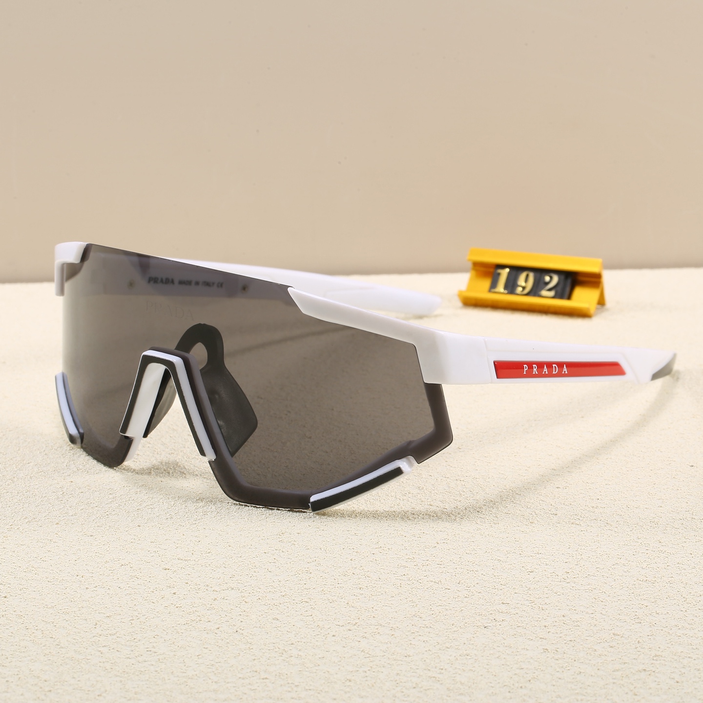 Prada Fashionable Sunglasses - Image 5