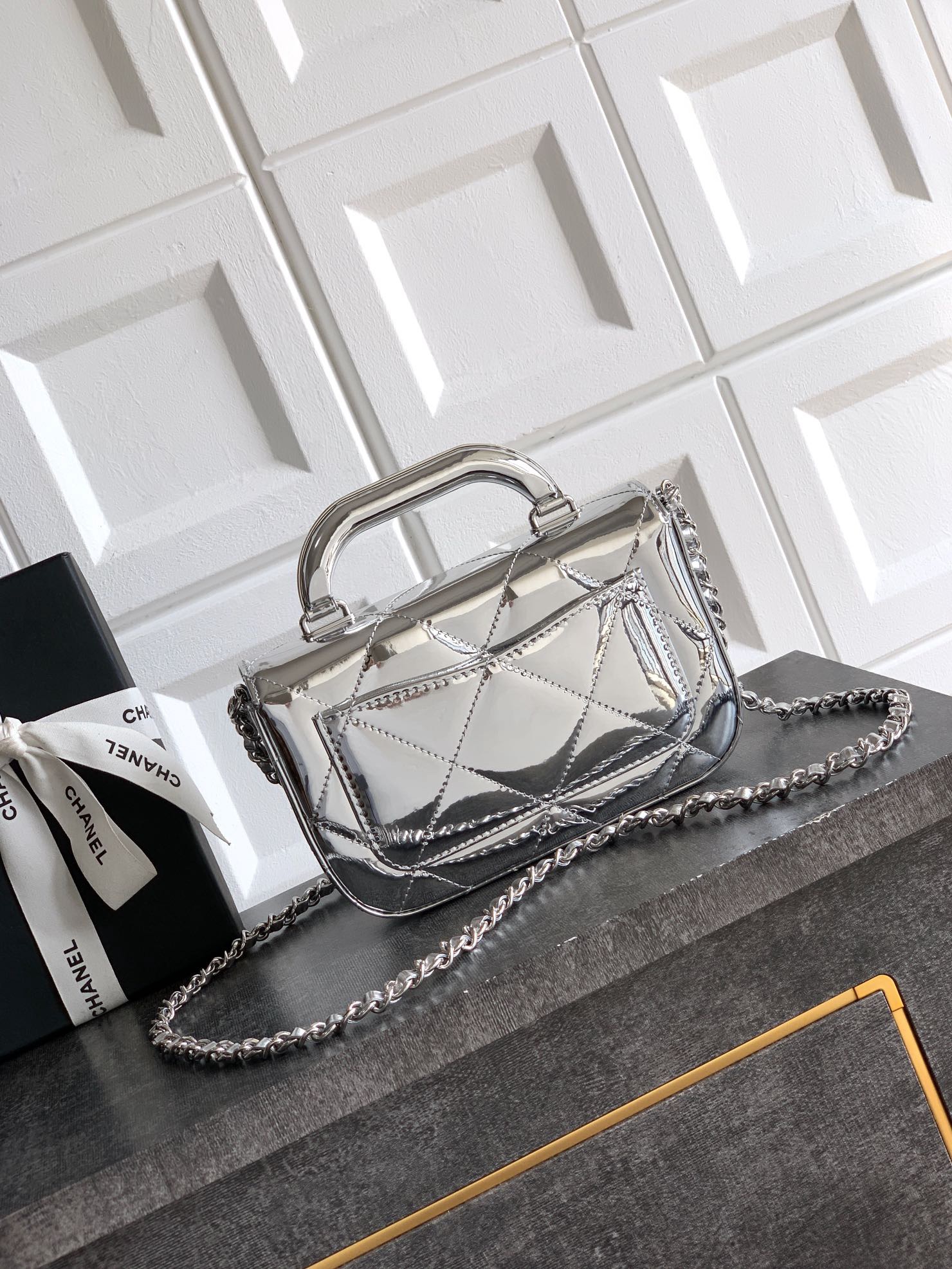 Chanel Small Clutch with Chain Bag - 10A Mirror Version - Image 4