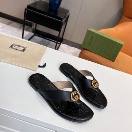 Gucci Interlocking G Thong Sandals - Image 10