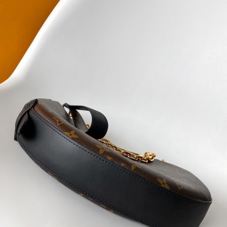 LV Cookie BB Monogram - Image 4