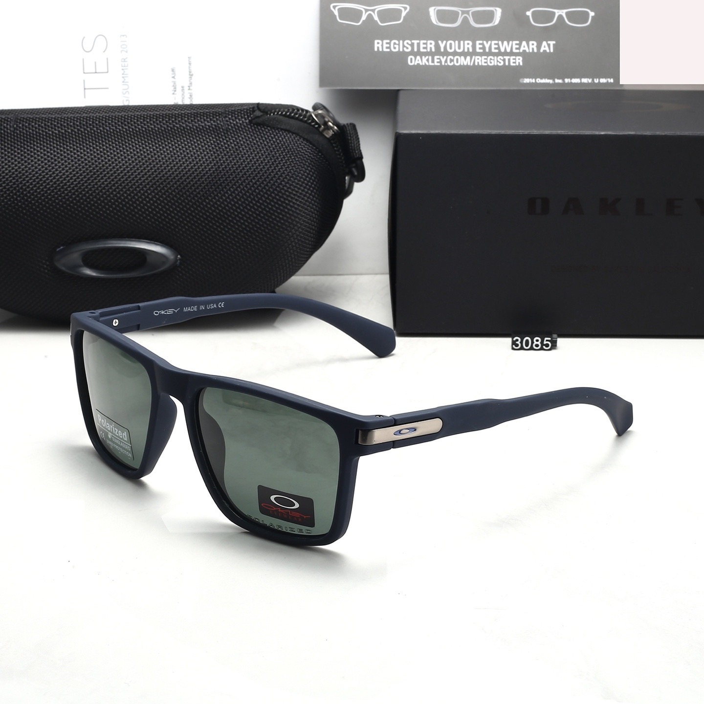 Oakley Fashionable Sunglasses - Image 7