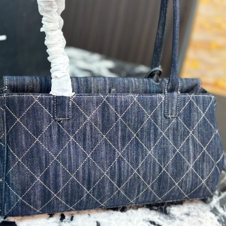 Chanel 26S Denim Baguette Bag - Image 5