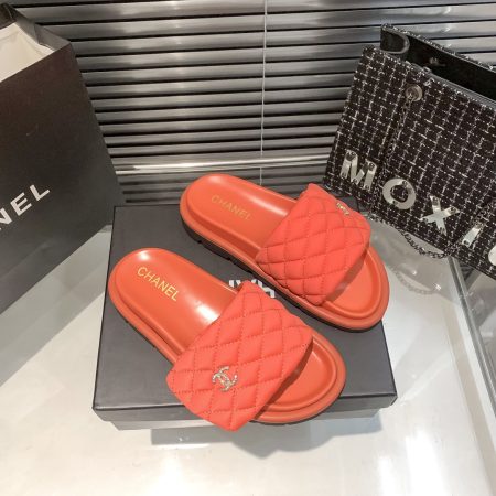 Chanel slides - Image 4