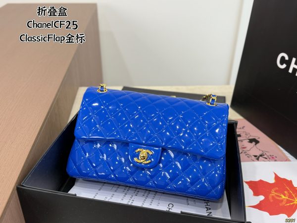Chanel CF 25 Classic Flap Bag