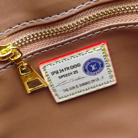 LV OnTheGo Bag - Image 9