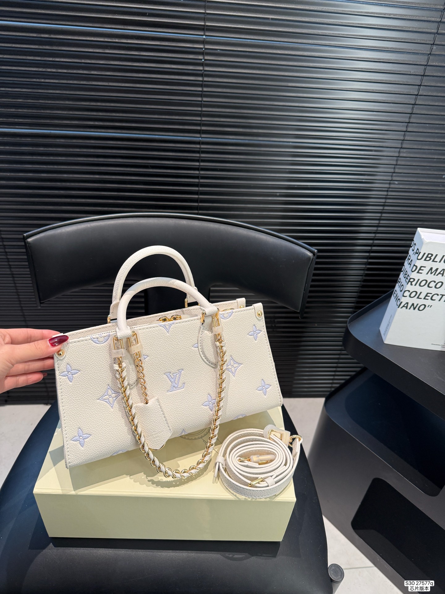 LV OnTheGo East West Bag - Image 4
