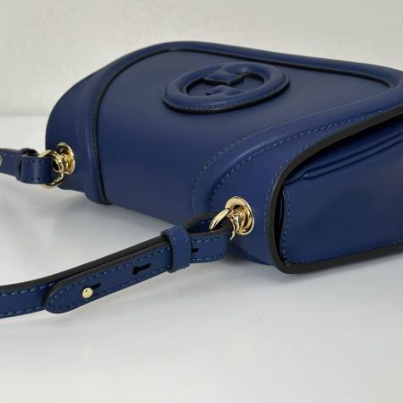 Gucci Blondie Shoulder Bag in Rosso Ancora Dark Blue - Image 7