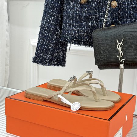 Hermès Kelly Buckle Flip-Flops - Image 3