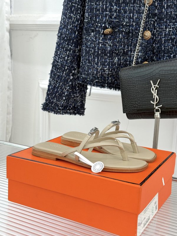 Hermès Kelly Buckle Flip-Flops