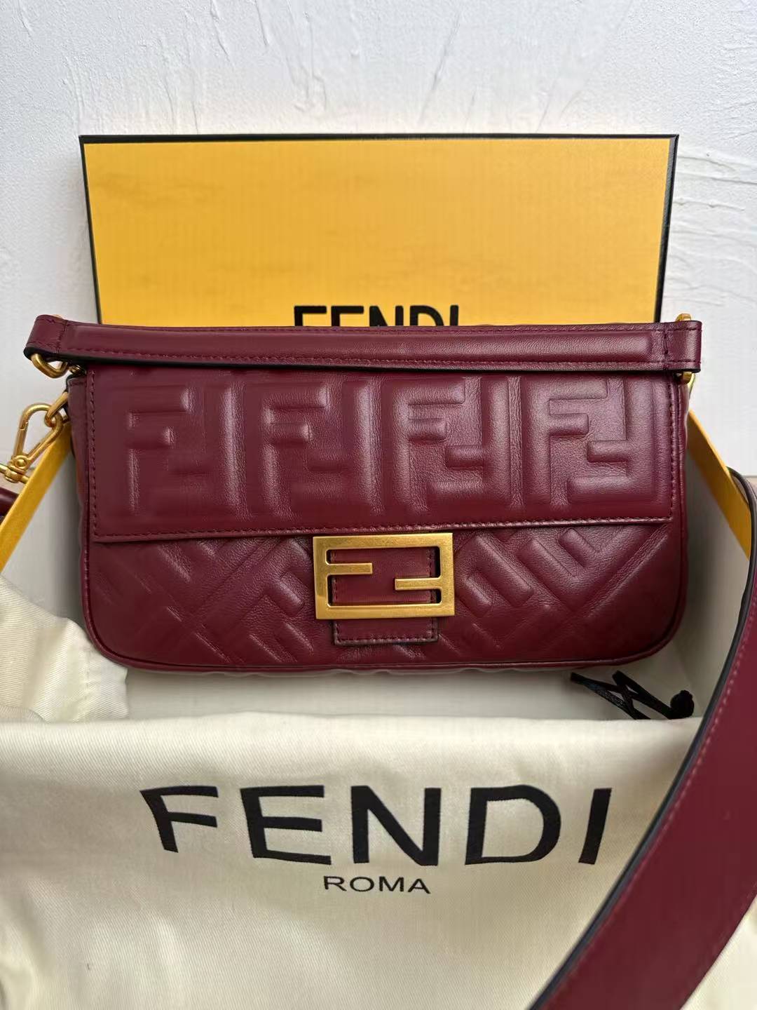 Fendi Baguette Iconic - Image 1