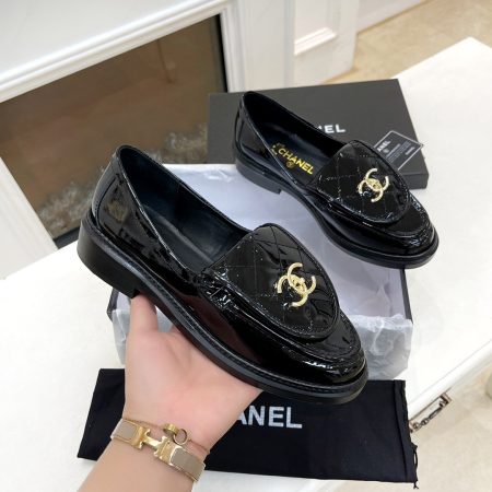 Chanel Retro Loafers Lacquer - Image 1