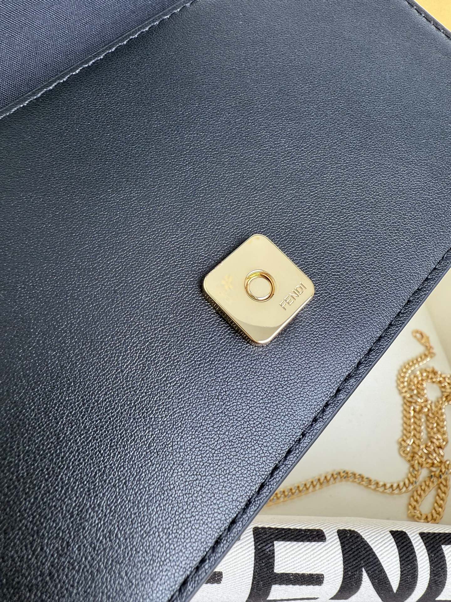 Fendi Fendigraphy Messenger bag 10A - Image 9