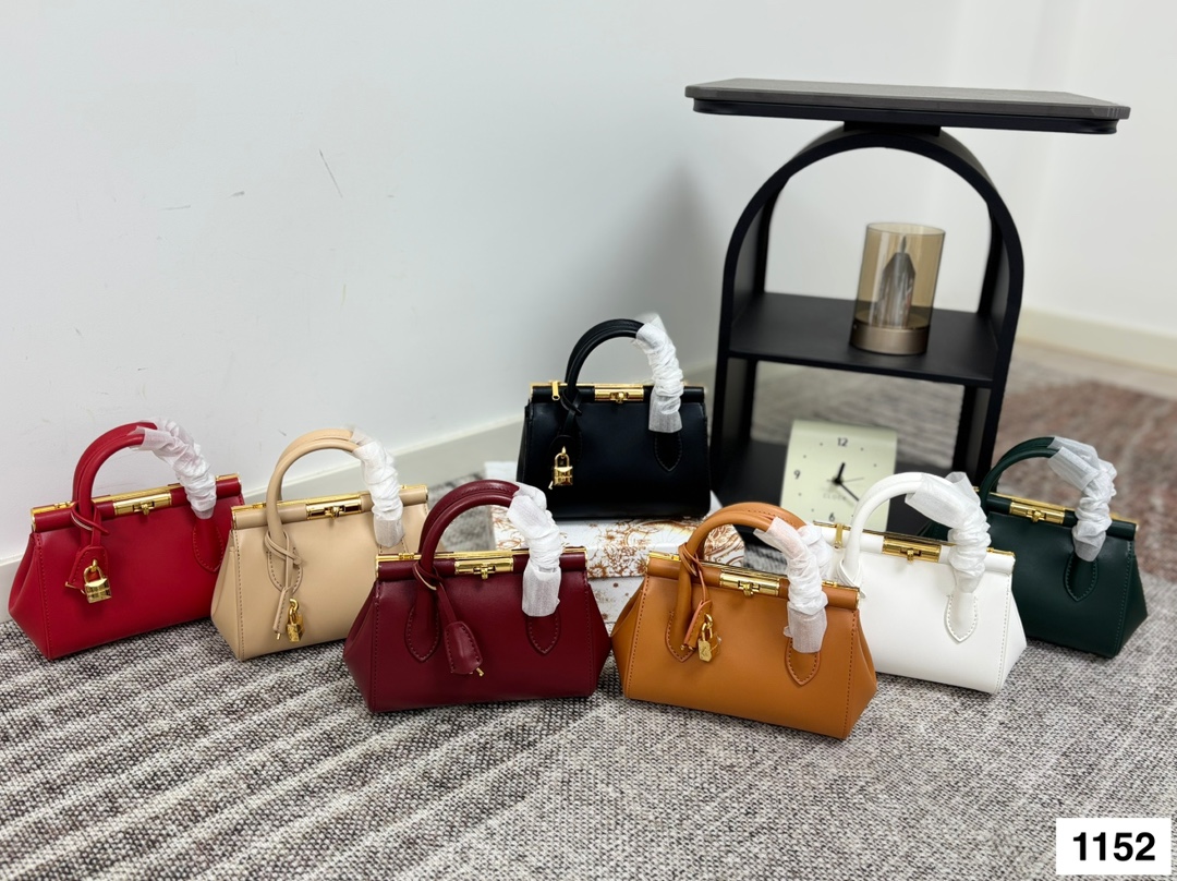 Dolce & Gabbana Bag - Image 2