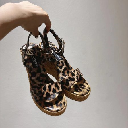 Dolce & Gabbana Straw Sandals - Image 4