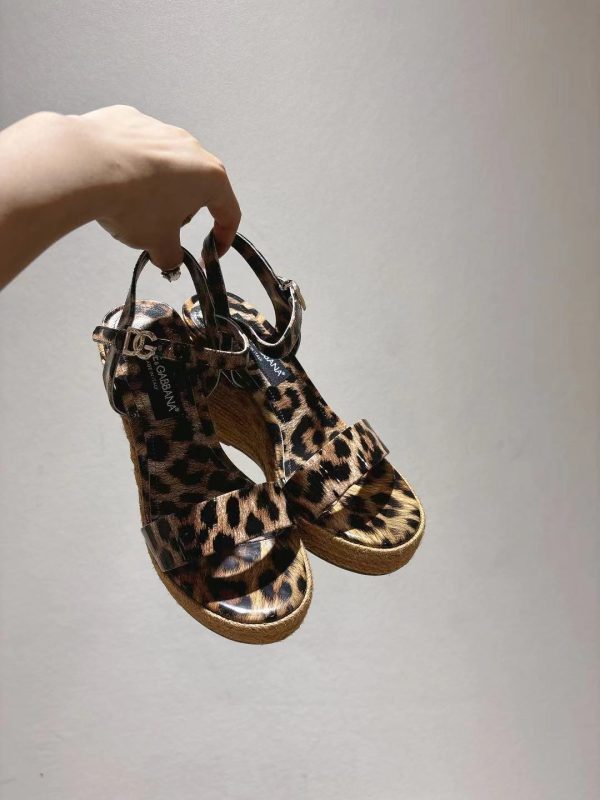 Dolce & Gabbana Straw Sandals