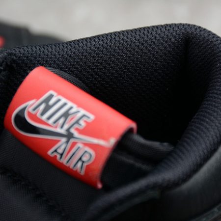 Air Jordan 1 Sports Illustrated A Star Is Born 555088-015 - Image 10