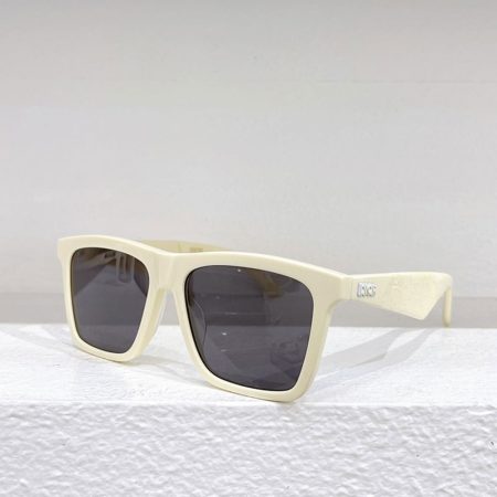 Dior Logo Leg Plate Frame sunglasses Top quality - Image 1