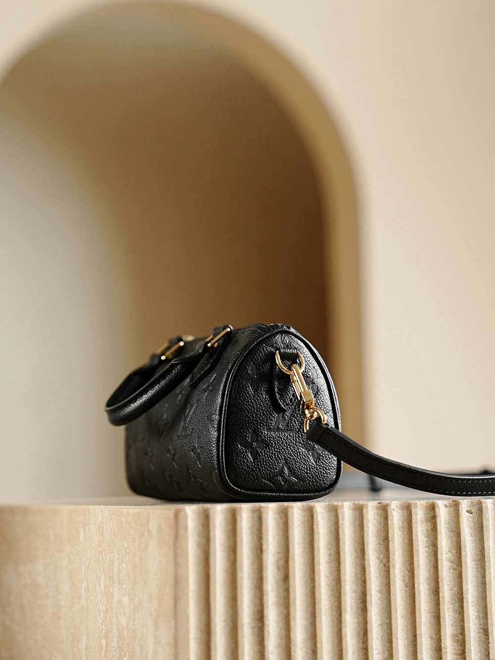 LV Nano Speedy Bag Top Quality - Image 4