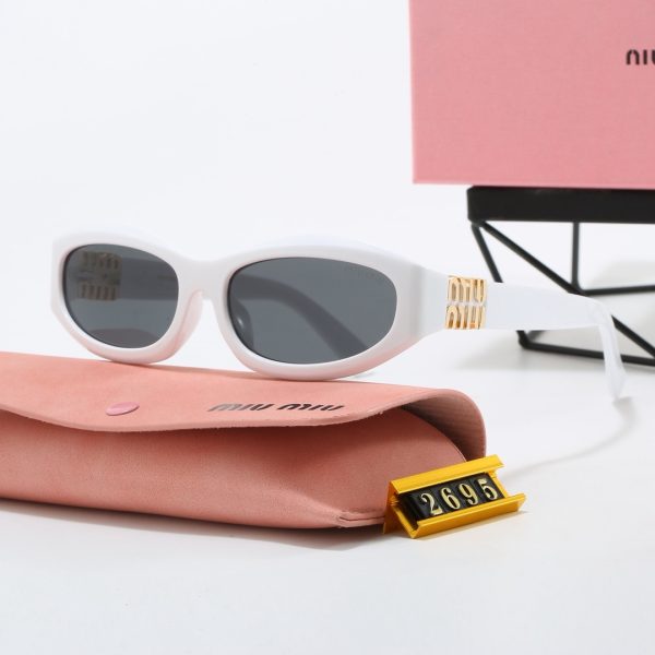 Miu Miu Fashionable Sunglasses