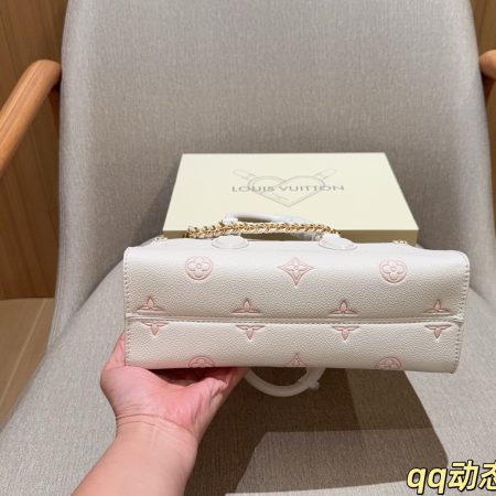 LV OnTheGo East West Monogram Empreinte Bag - Image 7