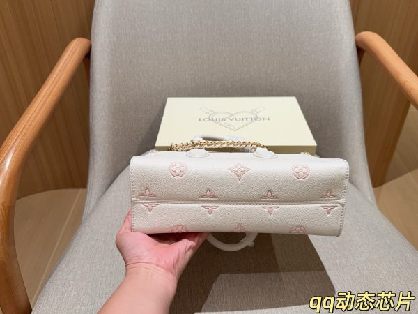 LV OnTheGo East West Monogram Empreinte Bag
