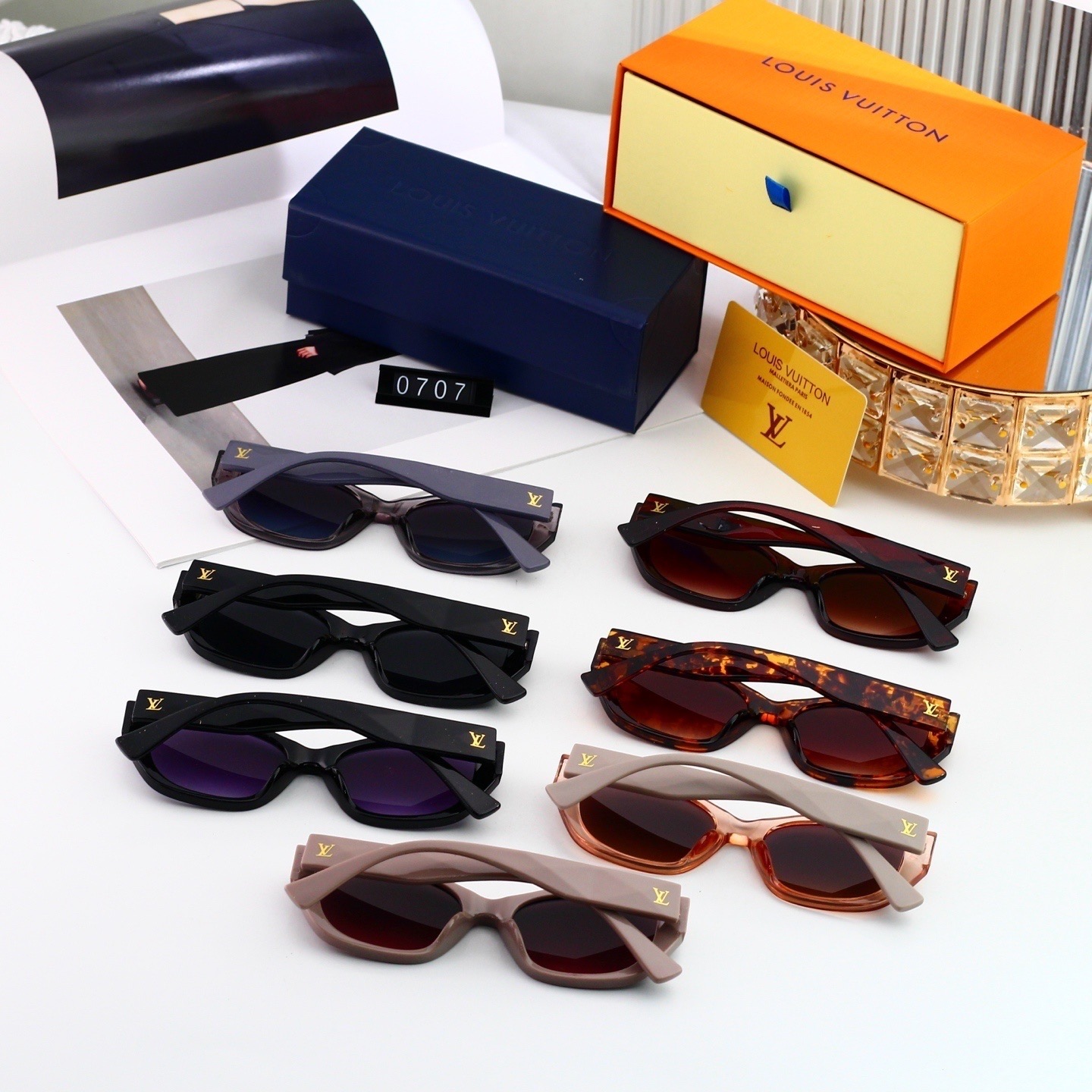 LV Fashionable Sunglasses - Image 2