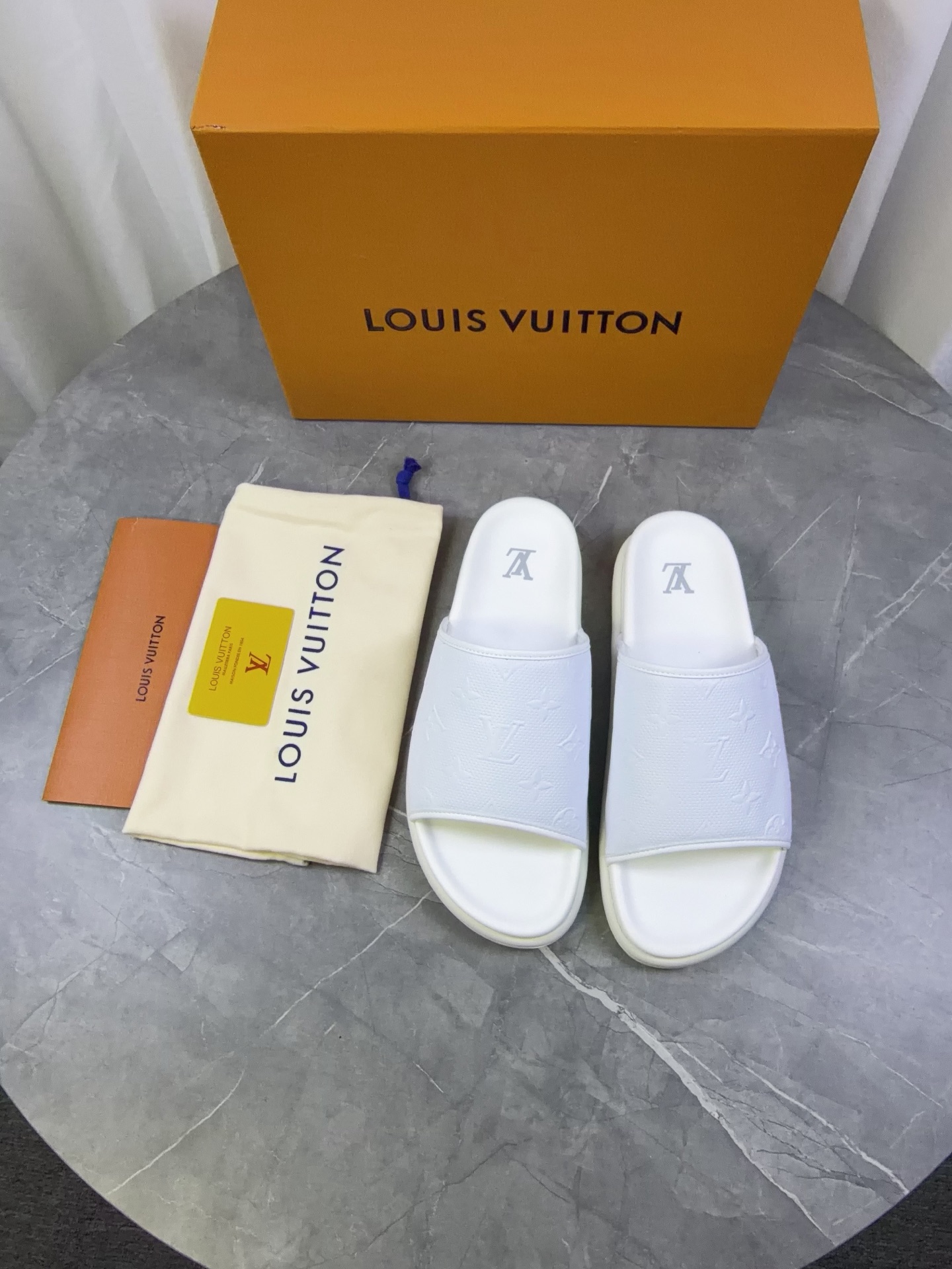 LV 23ss Slipper - Image 2