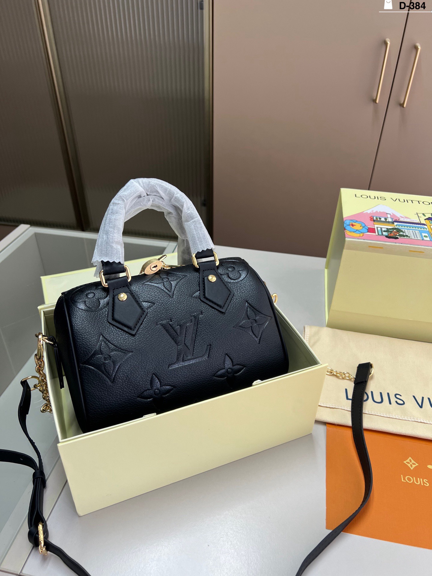 LV Speedy 20 Handbag - Image 3