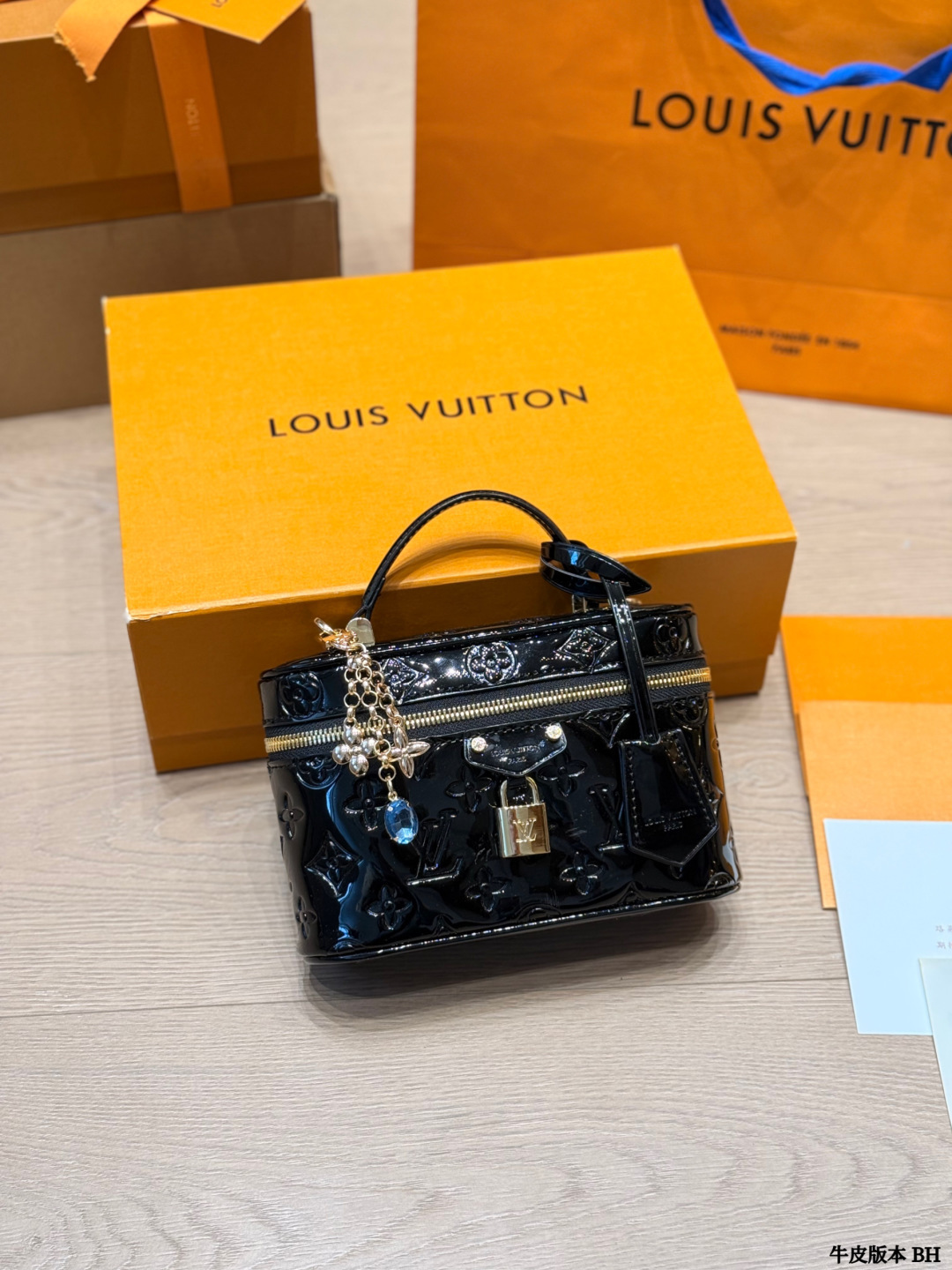 LV Vanity Chain Pouch Monogram Bag - Image 8