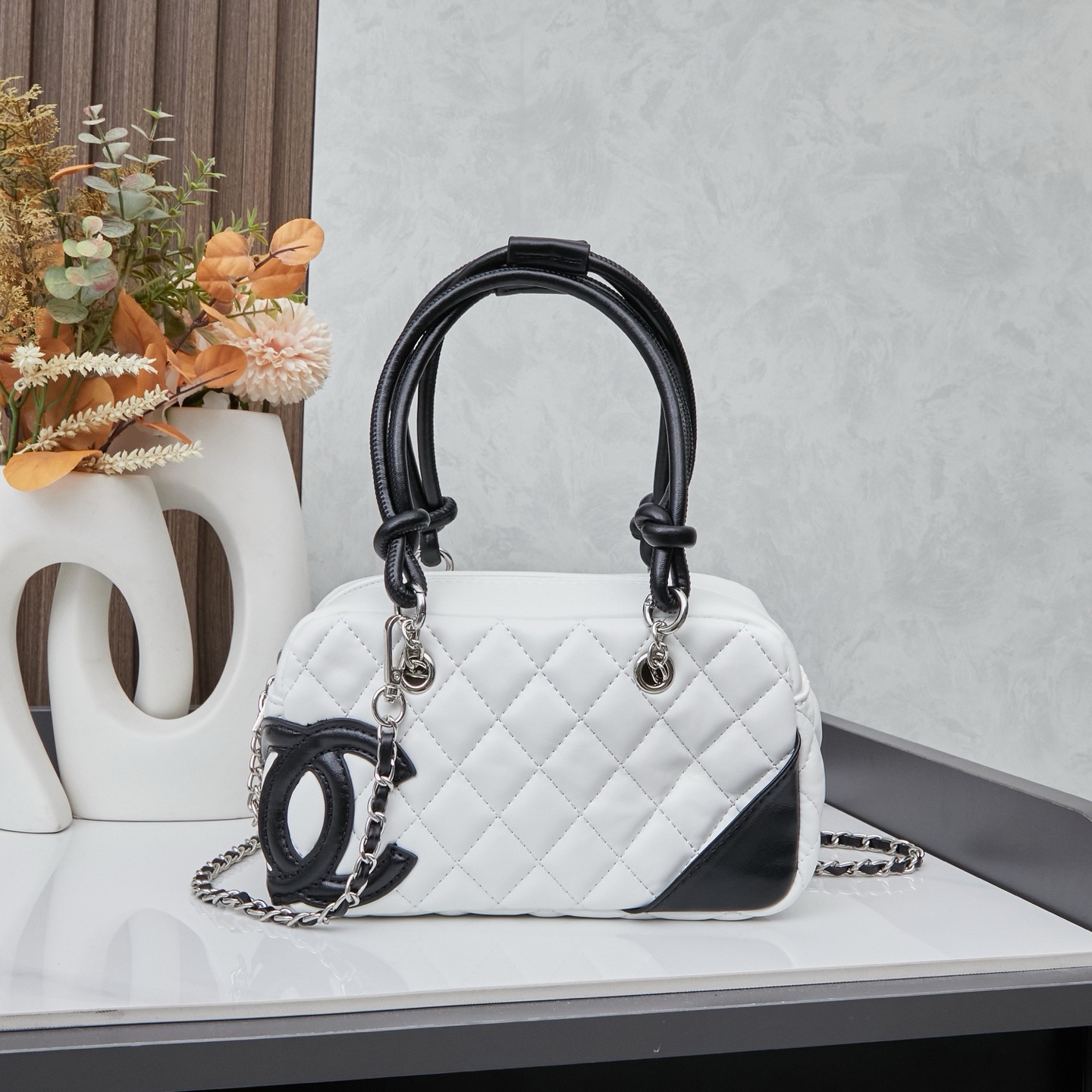 Cambon Line Shoulder Bag - Image 2