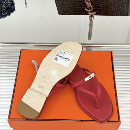 Hermès Kelly Buckle Flip-Flops - Image 14