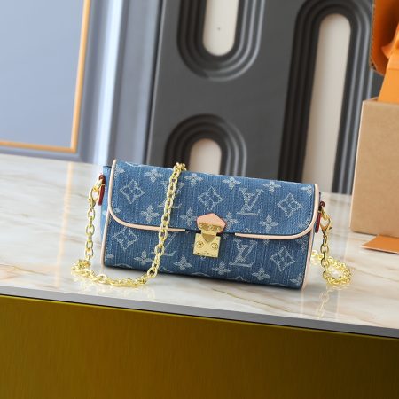 LV Pochette Camille Handbag - Image 2