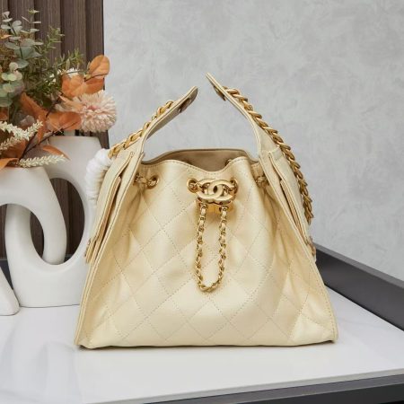 Chanel 25 Small Handbag - Image 7