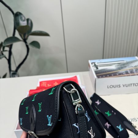 LV Diane Bag - Image 6