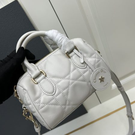 Dior Groove 20 Handbag - Image 9